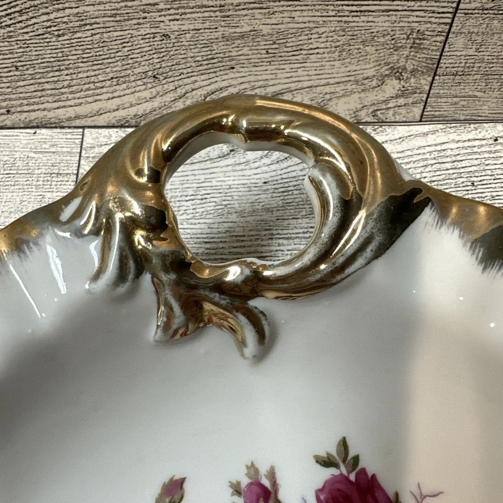 Moss Rose Dish #28/6M Scalloped Gold Rim w/ Handle 9x8.5